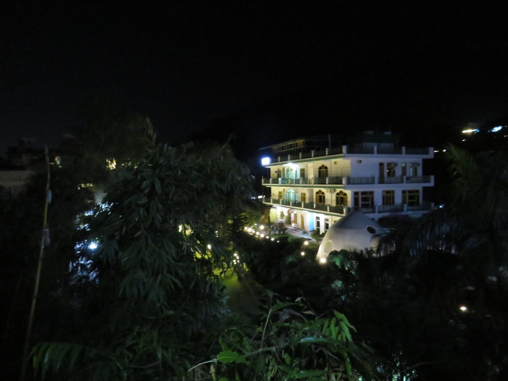 Hotel Namami Tapovan Rishīkesh Zewnętrze zdjęcie